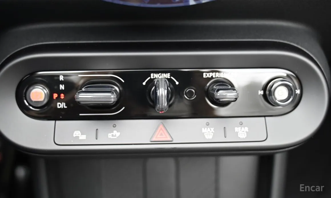 Mini Cooper Convertible 2025 Favoured