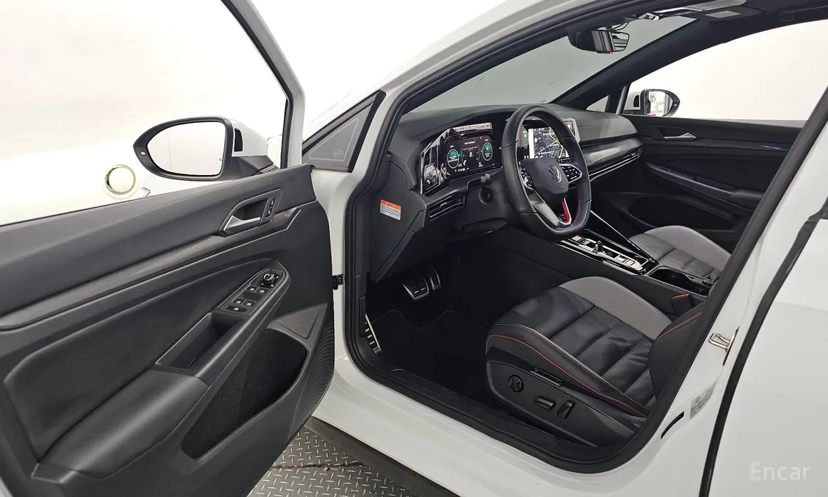 Volkswagen Golf 2022 2.0 GTI