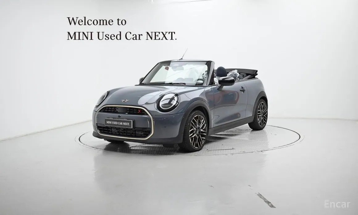 Mini Cooper Convertible 2025 Favoured