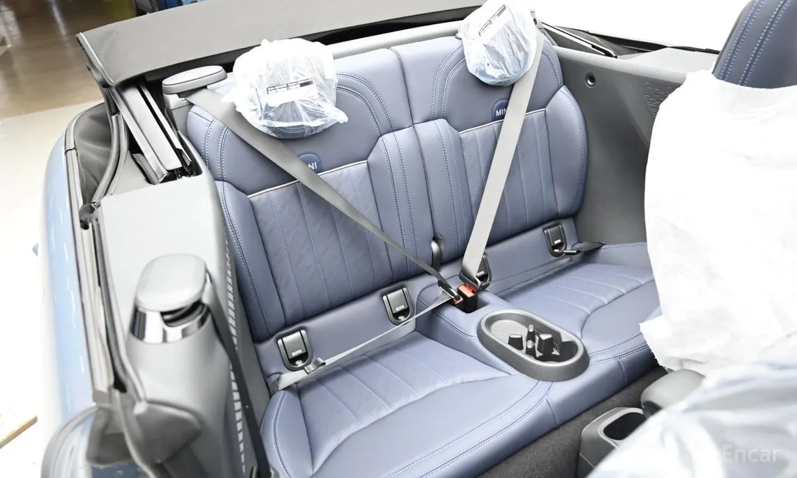 Mini Cooper Convertible 2025 Favoured