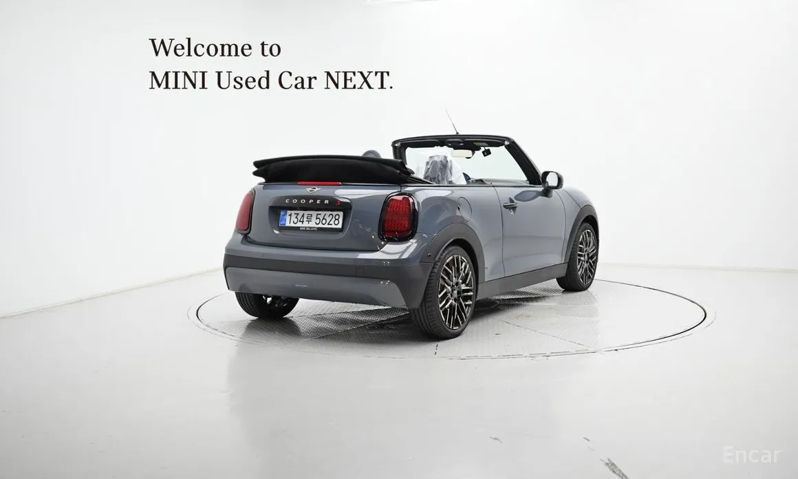 Mini Cooper Convertible 2025 Favoured