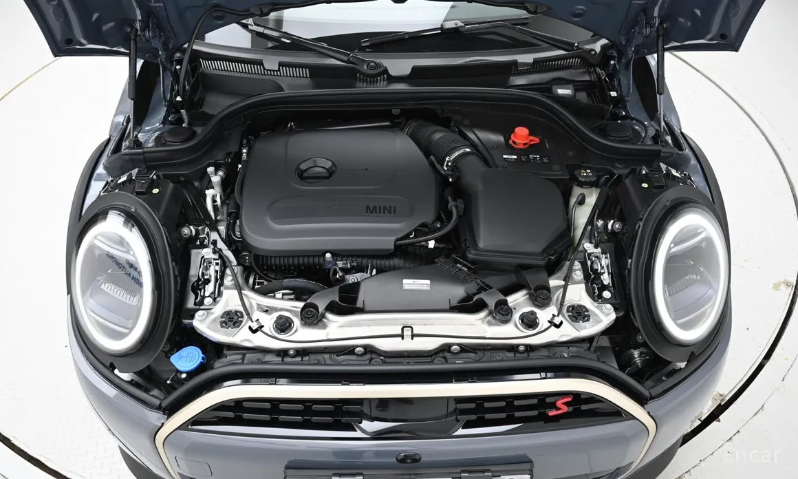 Mini Cooper Convertible 2025 Favoured