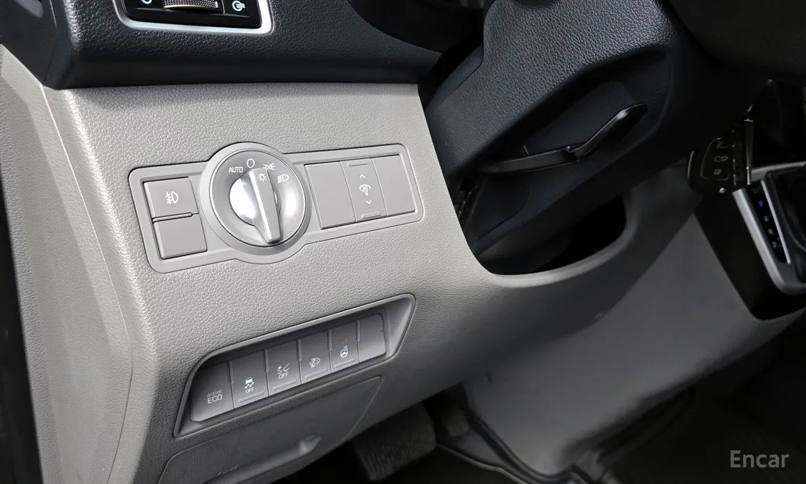 Hyundai Solati 2015 15-seater