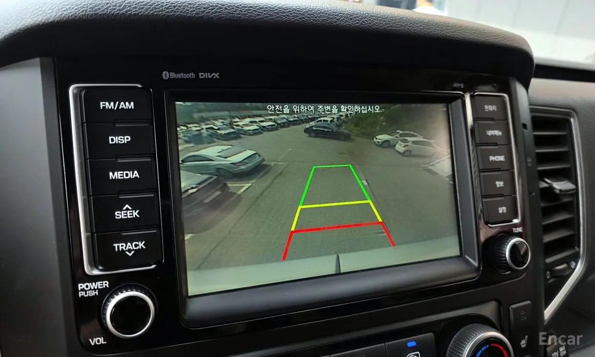 Hyundai Solati 2015 15-seater