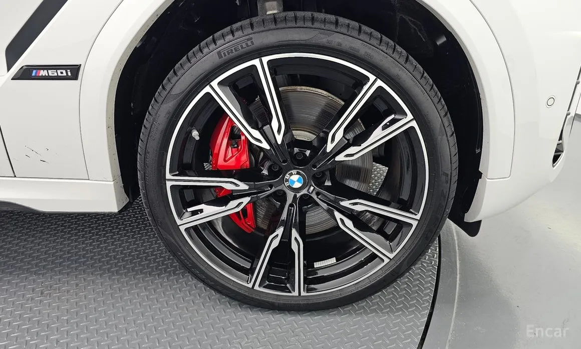 BMW X6 2020 M60i