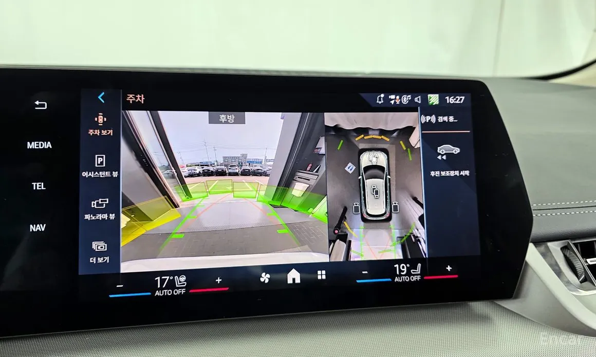 BMW 2 Series 2022 220i Advantage