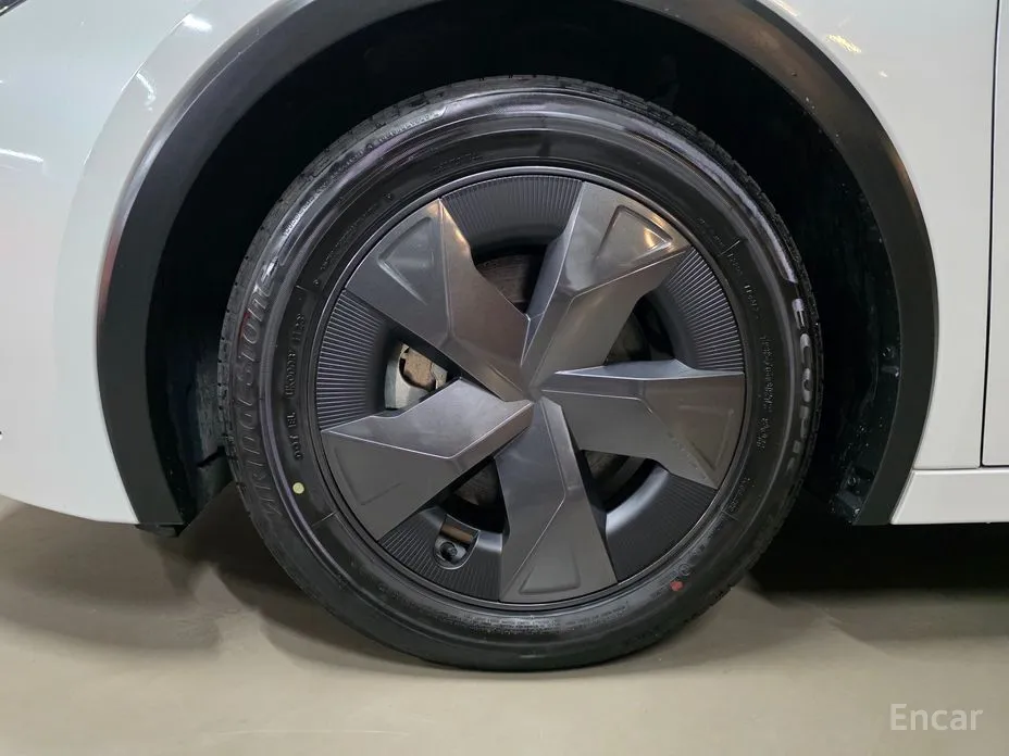 Toyota Prius 2023 2.0 PHEV SE