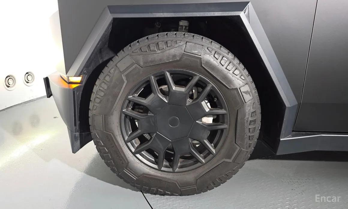 2023 Tesla Cybertruck