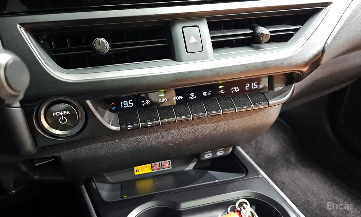 Lexus UX 2019 2.0 AWD