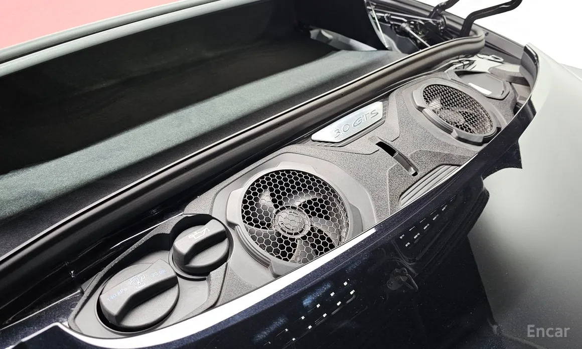 Porsche 911 2019 Carrera 4 GTS Cabriolet