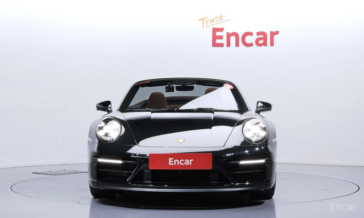 Porsche 911 2019 Carrera 4 GTS Cabriolet