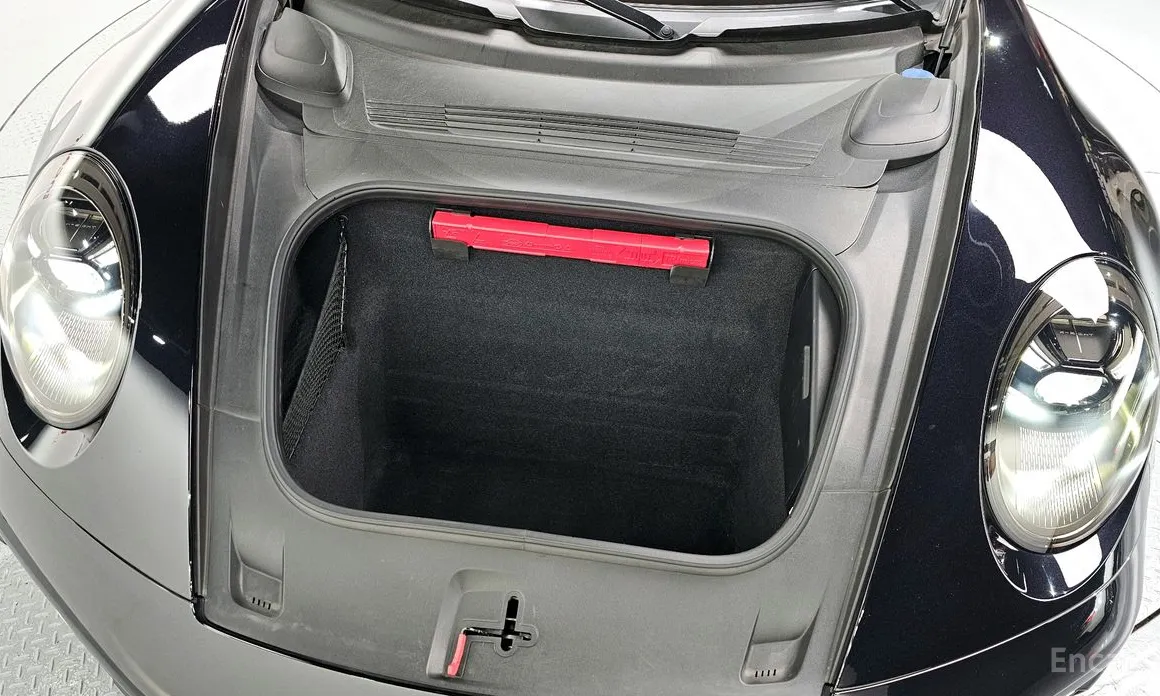 Porsche 911 2019 Carrera 4 GTS Cabriolet