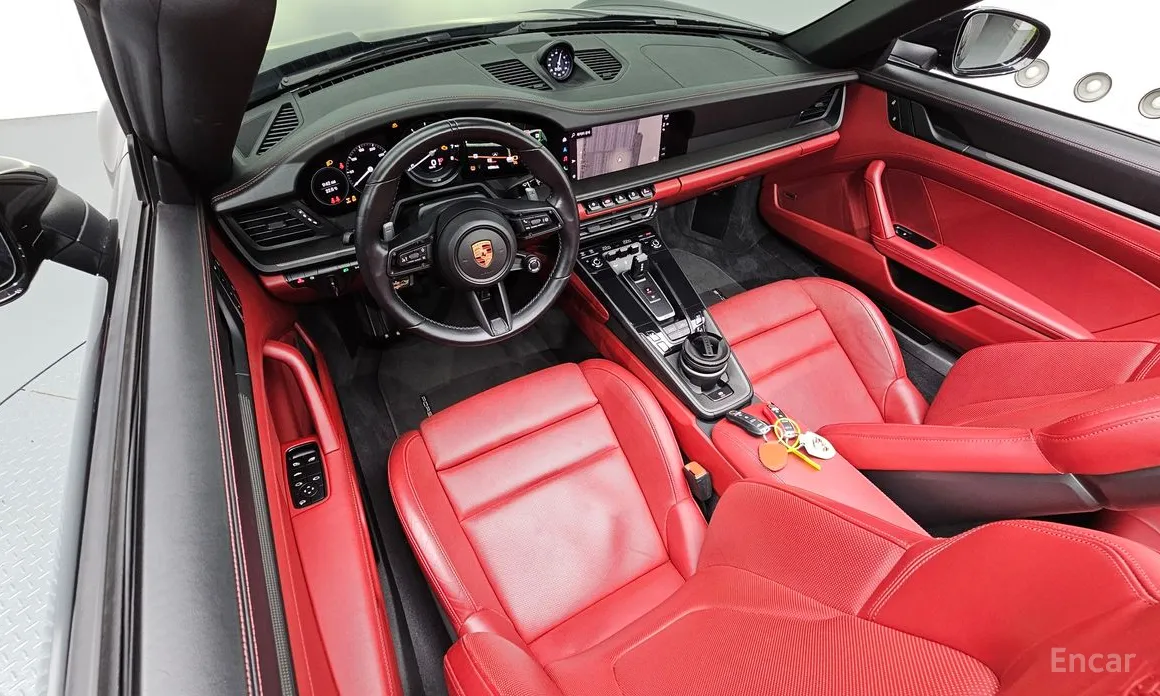 Porsche 911 2019 Carrera 4 GTS Cabriolet
