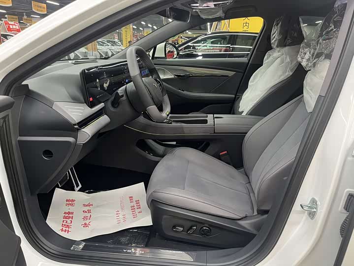 Voyah Passion 2024 2024款 PHEV 四驱超长续航旗舰版