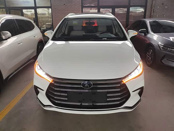 BYD Song Max Hybrid 2022 2022款 DM-i 105KM 尊荣型