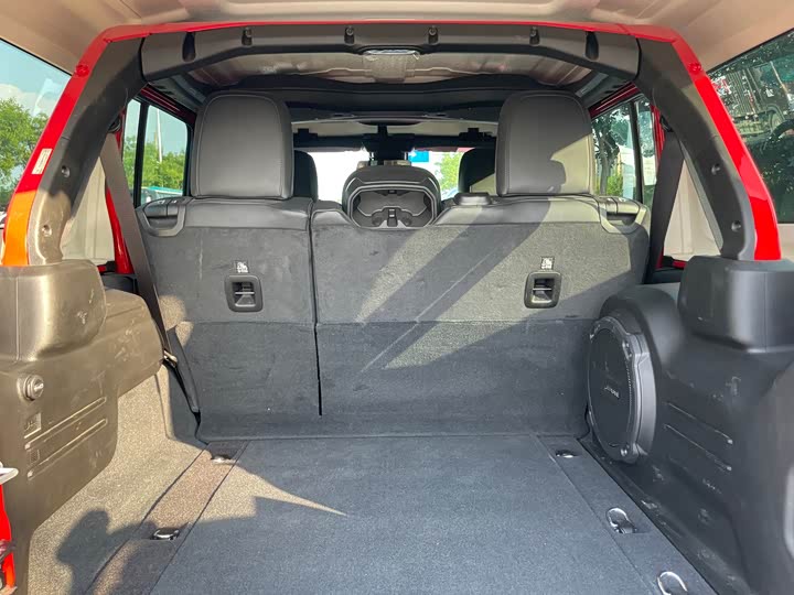 Jeep Wrangler 2024 2024款 2.0T 撒哈拉四门版