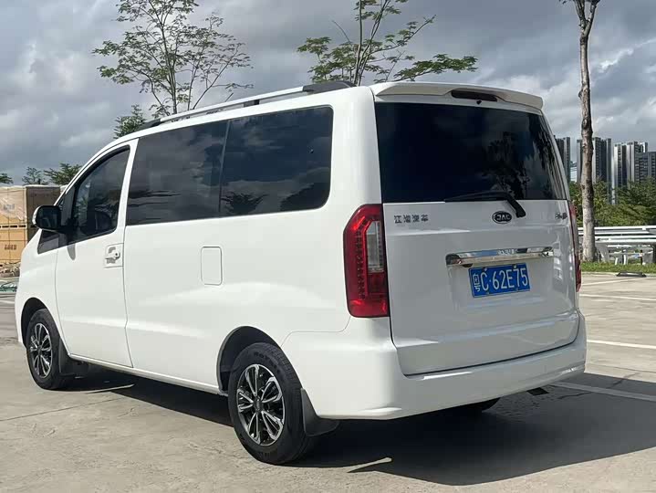 JAC Refine M3 2021 2021款 PLUS 1.8L 2座穿梭版