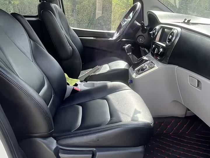 JAC Refine M3 2021 2021款 PLUS 1.8L 2座穿梭版