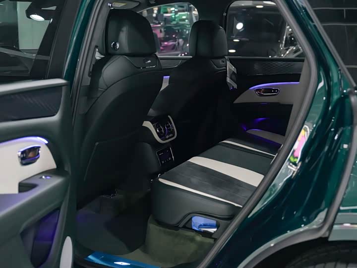 Bentley Bentayga 2022 2022款 4.0T V8 S