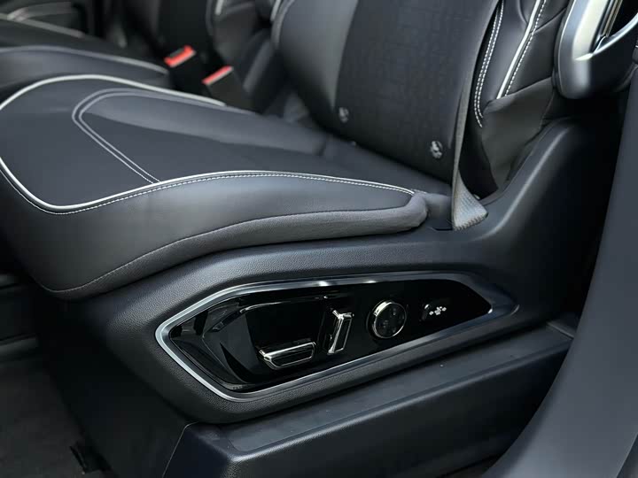 HiPhi X 2022 2022款 智远版6座 长续航版