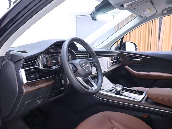 Audi Q7 2024 2024款 45 TFSI quattro S line黑武士型