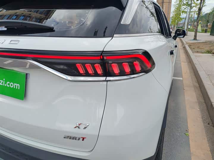 Beijing X7 2020 2020款 1.5TD DCT致尚版