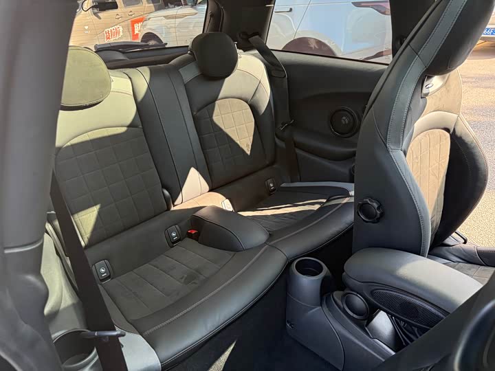 Mini Mini JCW 2022 2022款 2.0T JOHN COOPER WORKS ALL-IN