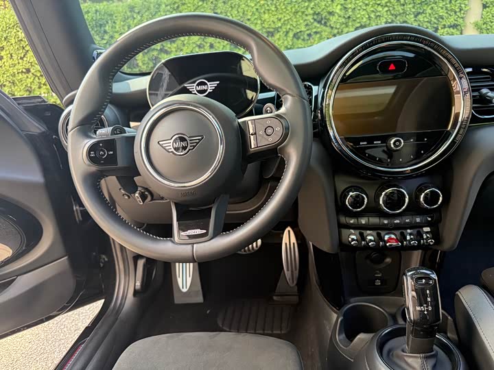 Mini Mini JCW 2022 2022款 2.0T JOHN COOPER WORKS ALL-IN