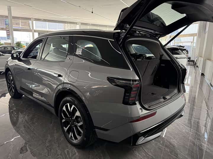 Ford Edge 2025 2025款 锐界L 2.0T EcoBoost E混动四驱七座至尊型