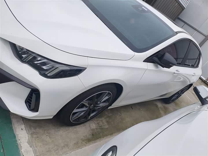 GAC Trumpchi Empow R 2024 2024款 270T DCT 影豹S版