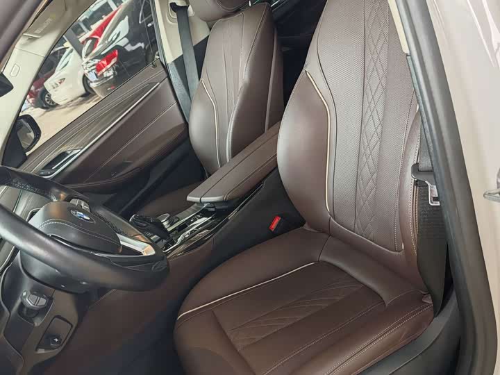 BMW 5 Series Hybrid 2022 2022款 535Le 豪华套装