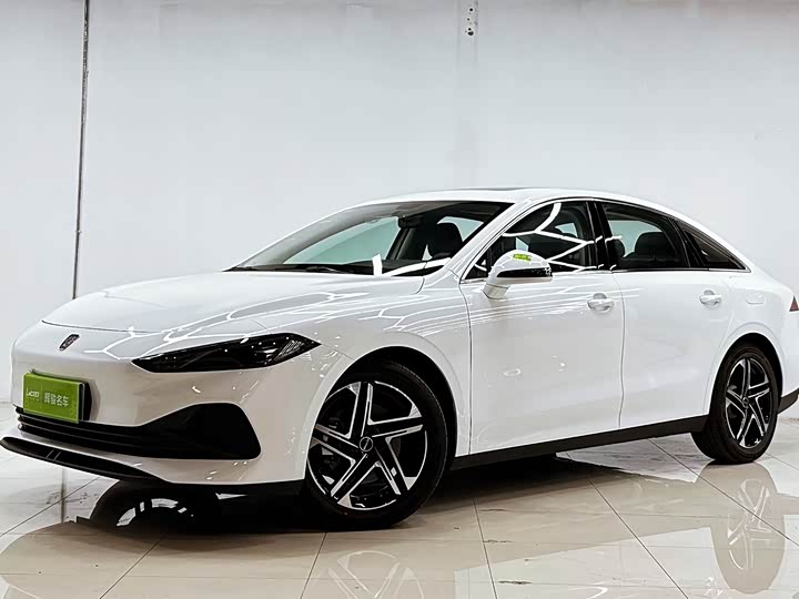 Roewe D7 2023 2023款 DMH 125km 超越版