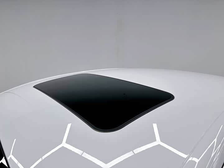 Roewe D7 2023 2023款 DMH 125km 超越版