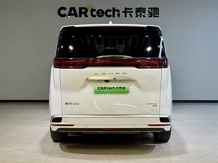 Denza D9 2025 2025款 DM-i 智驾版 1020 四驱旗舰型