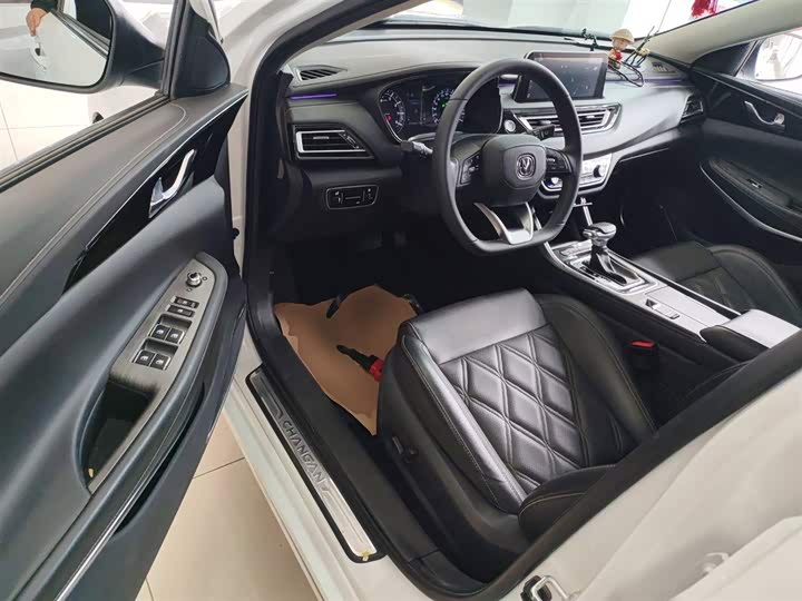 Changan Raeton CC 2022 2022款 蓝鲸版 1.5T DCT豪华型