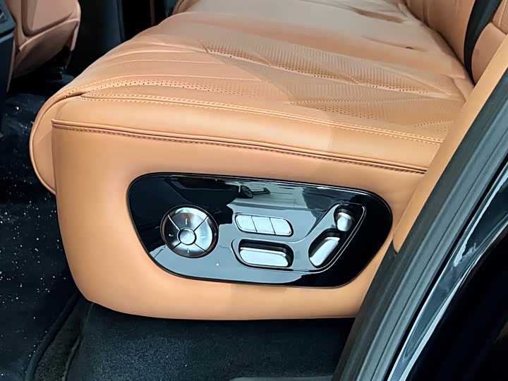 BYD Yangwang U8 2023 2023款 豪华版