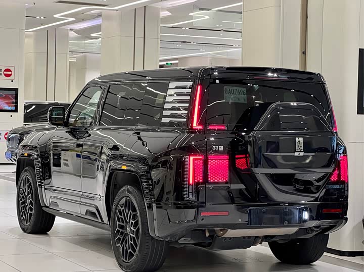 BYD Yangwang U8 2023 2023款 豪华版