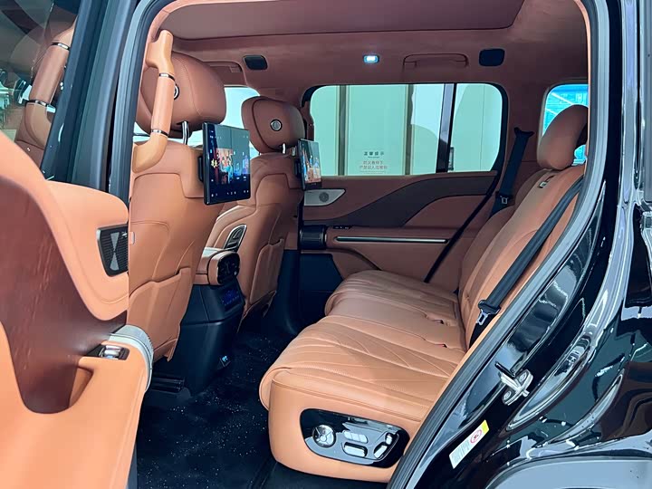 BYD Yangwang U8 2023 2023款 豪华版