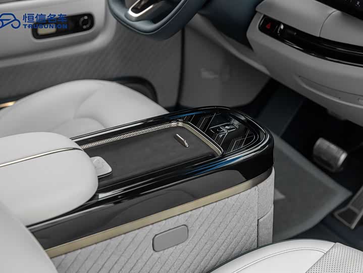 Zeekr Mix 2025 2025款 长续航智驾版