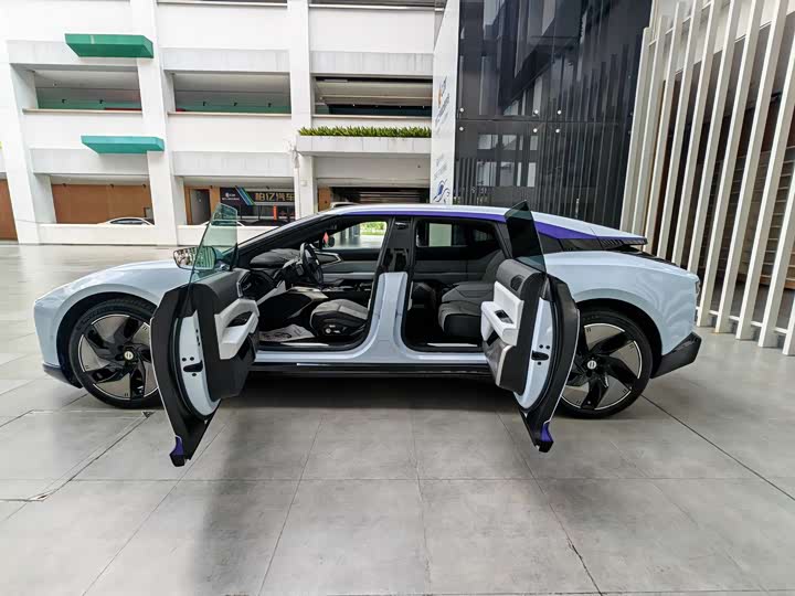 HiPhi Z 2023 2023款 城市版 四座