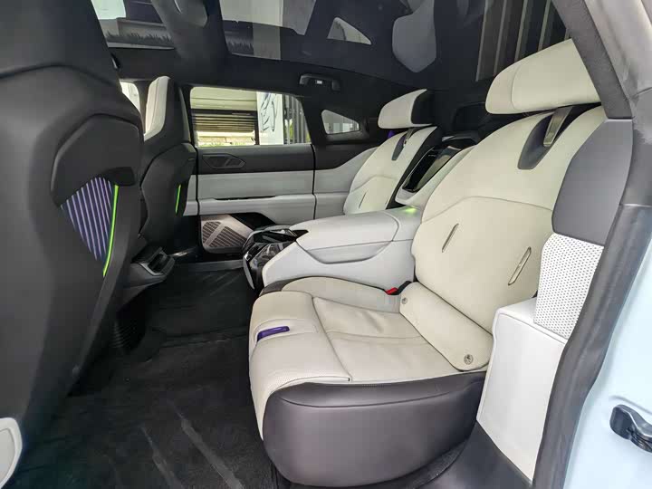 HiPhi Z 2023 2023款 城市版 四座