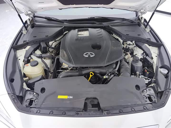 Infiniti Q50L 2022 2022款 2.0T 舒适版