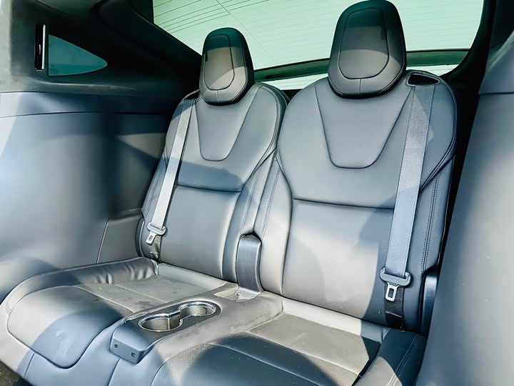 Tesla Model X 2023 2023款 三电机全轮驱动 Plaid版