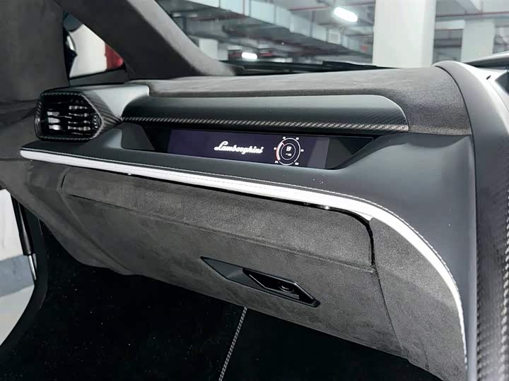 Lamborghini Revuelto 2023 2023款 6.5L PHEV标准版