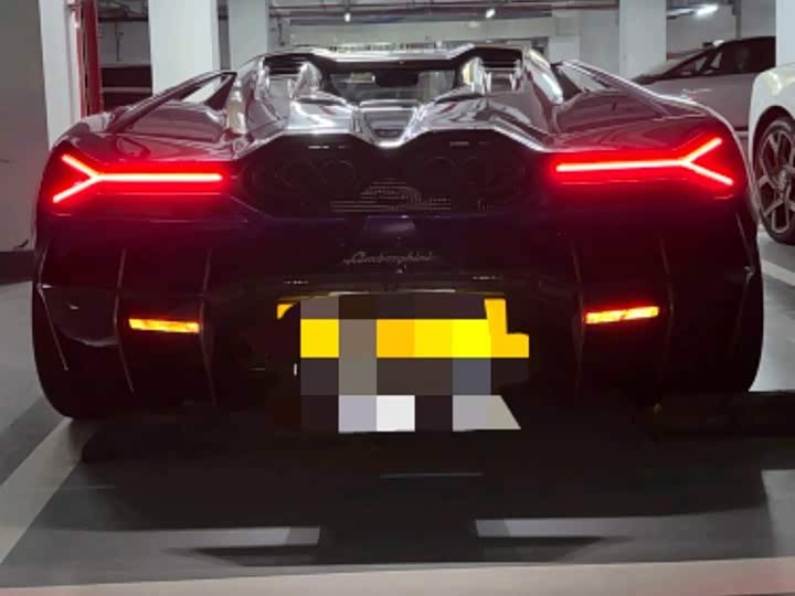 Lamborghini Revuelto 2023 2023款 6.5L PHEV标准版