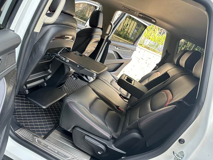 Maxus D90 Pro 2021 2021款 2.0T 柴油四驱阿拉善版 5座