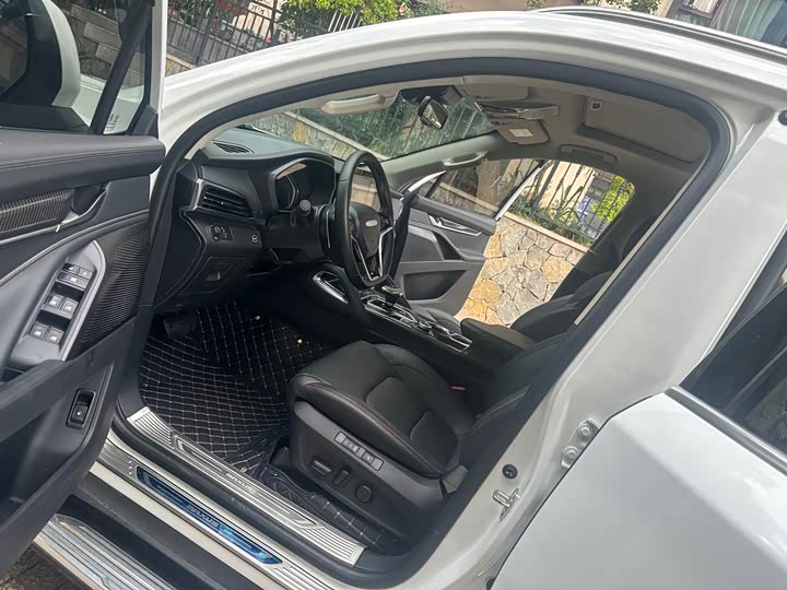 Maxus D90 Pro 2021 2021款 2.0T 柴油四驱阿拉善版 5座