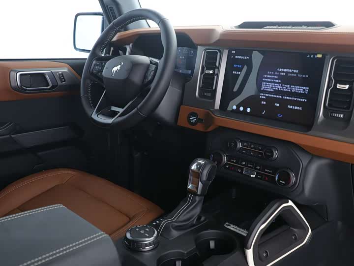 Ford Bronco 2024 2024款 2.3T 长滩