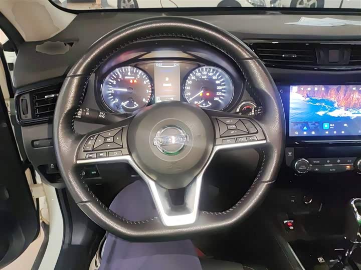 Nissan X-Trail 2023 2023款 经典 2.0L 两驱智联臻享版