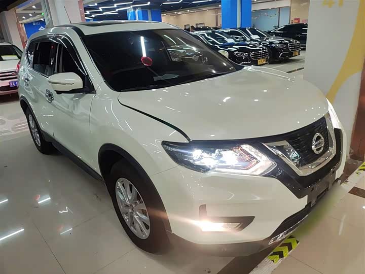 Nissan X-Trail 2023 2023款 经典 2.0L 两驱智联臻享版